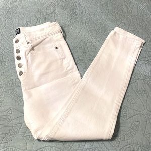 Gap white skinny jeans, size 26